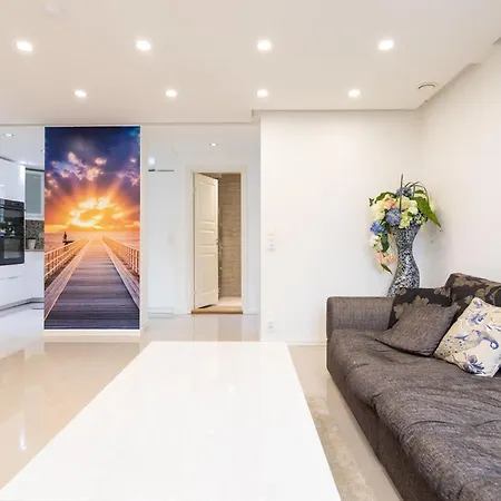 Charming With Garden And Parking Daire *