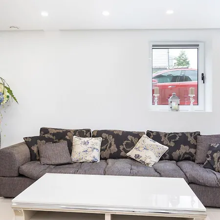 Daire Charming With Garden And Parking Stavanger