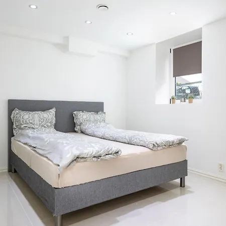 Charming With Garden And Parking 斯塔万格